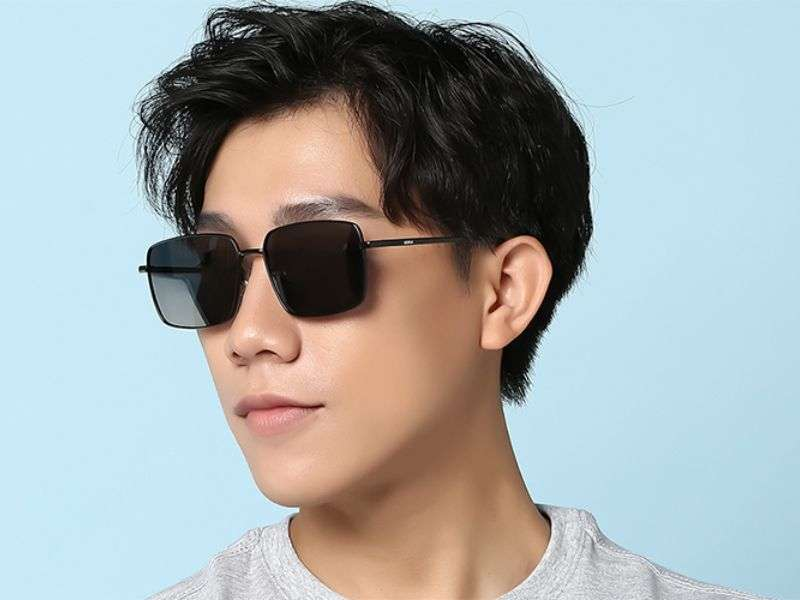 Mặt dài đeo kính râm nào hợp? 10 bí quyết chọn kính chuẩn đẹp
